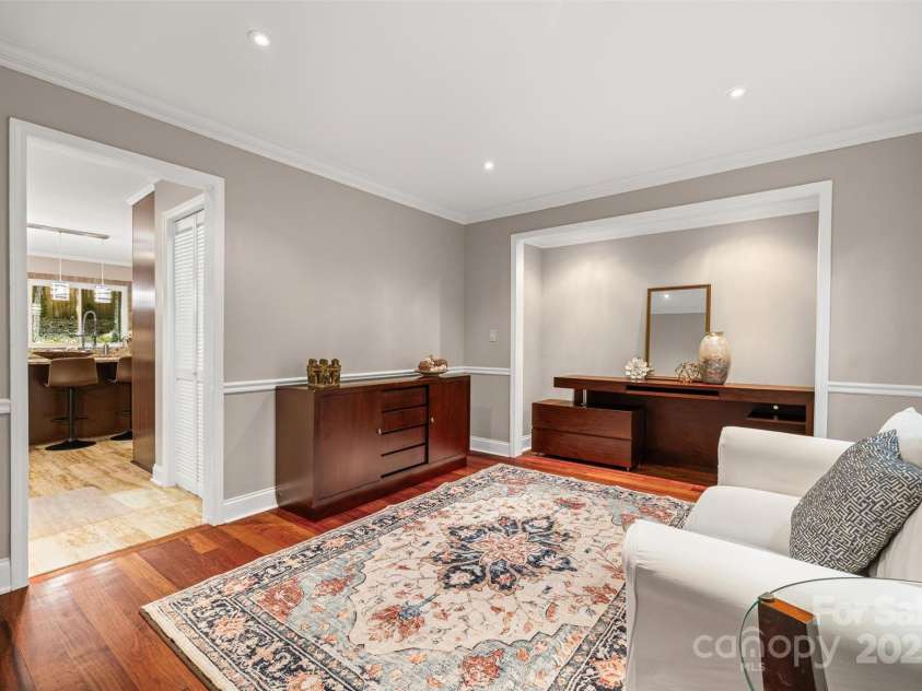 605 Giles Court, Matthews, NC 28105.  MLS# CAR4283220, YatesRealty ID 30099. 