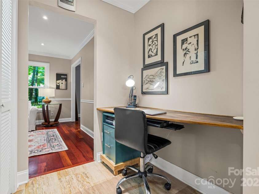 605 Giles Court, Matthews, NC 28105.  MLS# CAR4283220, YatesRealty ID 30099. 