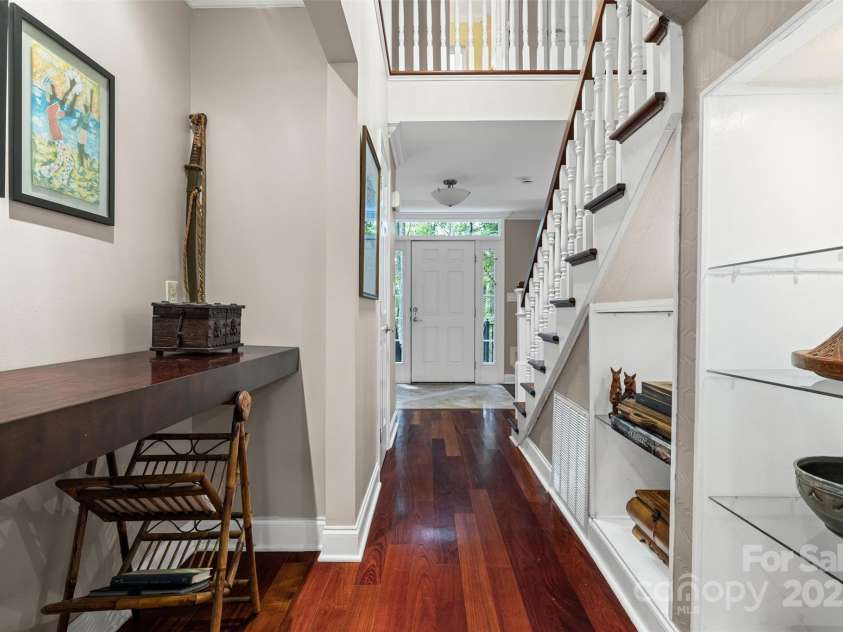 605 Giles Court, Matthews, NC 28105.  MLS# CAR4283220, YatesRealty ID 30099. 