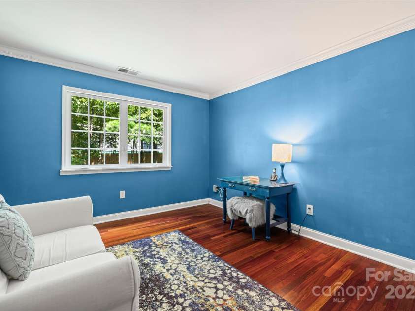 605 Giles Court, Matthews, NC 28105.  MLS# CAR4283220, YatesRealty ID 30099. 