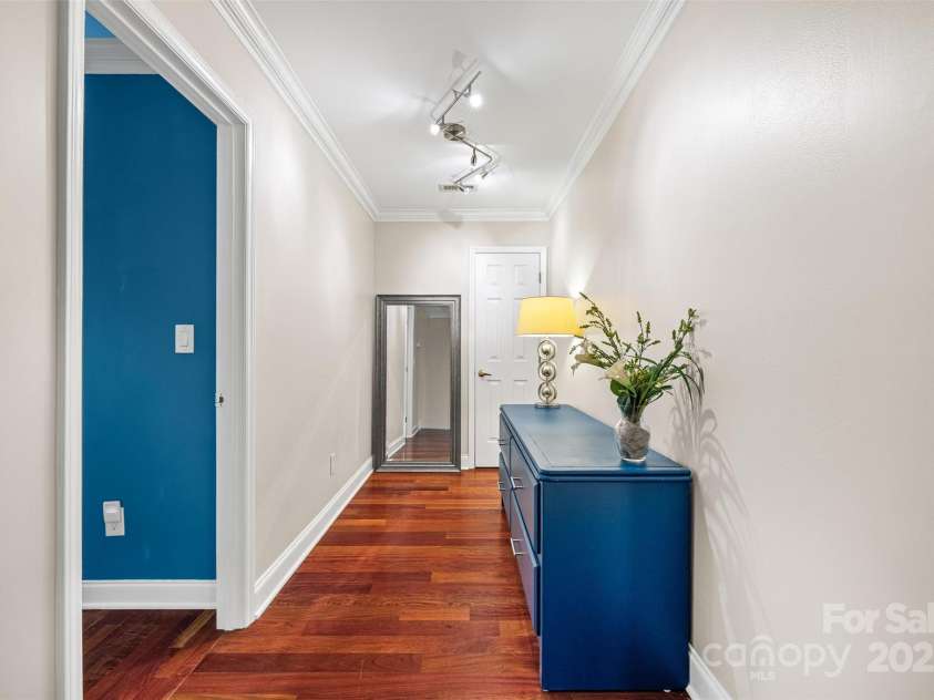 605 Giles Court, Matthews, NC 28105.  MLS# CAR4283220, YatesRealty ID 30099. 