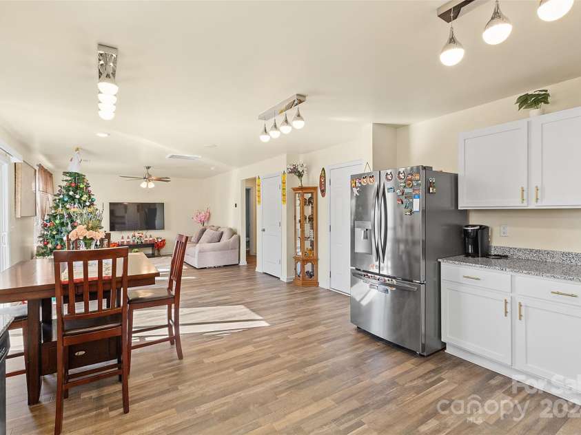 109 Vintage Woods Lane, Shelby, NC 28150.  MLS# CAR4204395, YatesRealty ID 301. 