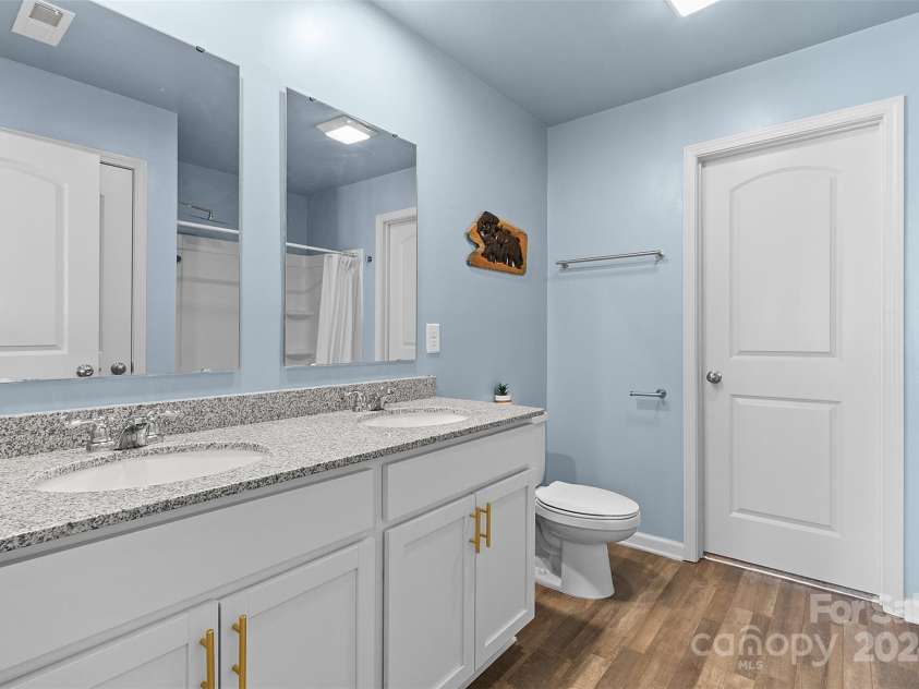 109 Vintage Woods Lane, Shelby, NC 28150.  MLS# CAR4204395, YatesRealty ID 301. 