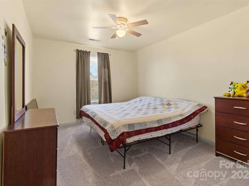 109 Vintage Woods Lane, Shelby, NC 28150.  MLS# CAR4204395, YatesRealty ID 301. 