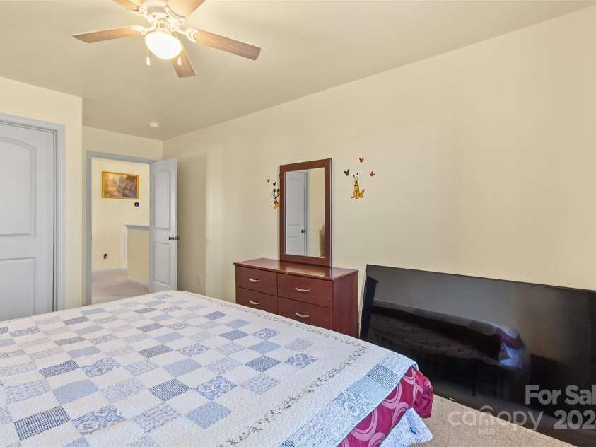 109 Vintage Woods Lane, Shelby, NC 28150.  MLS# CAR4204395, YatesRealty ID 301. 