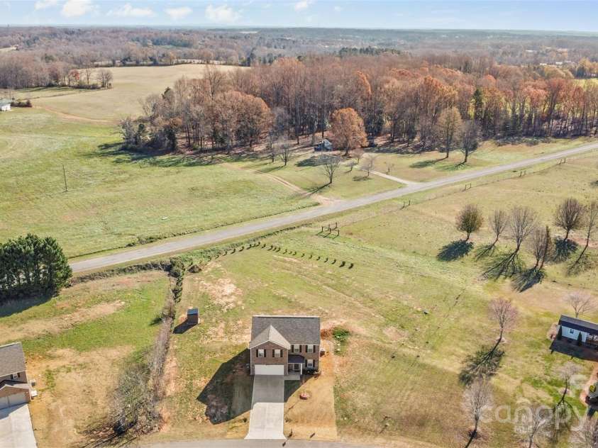 109 Vintage Woods Lane, Shelby, NC 28150.  MLS# CAR4204395, YatesRealty ID 301. 