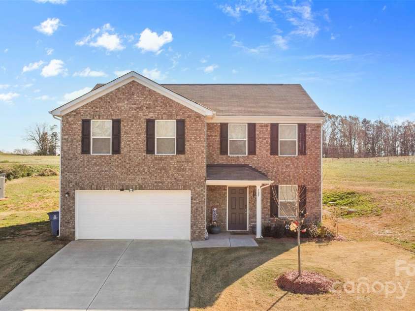 109 Vintage Woods Lane, Shelby, NC 28150.  MLS# CAR4204395, YatesRealty ID 301. 