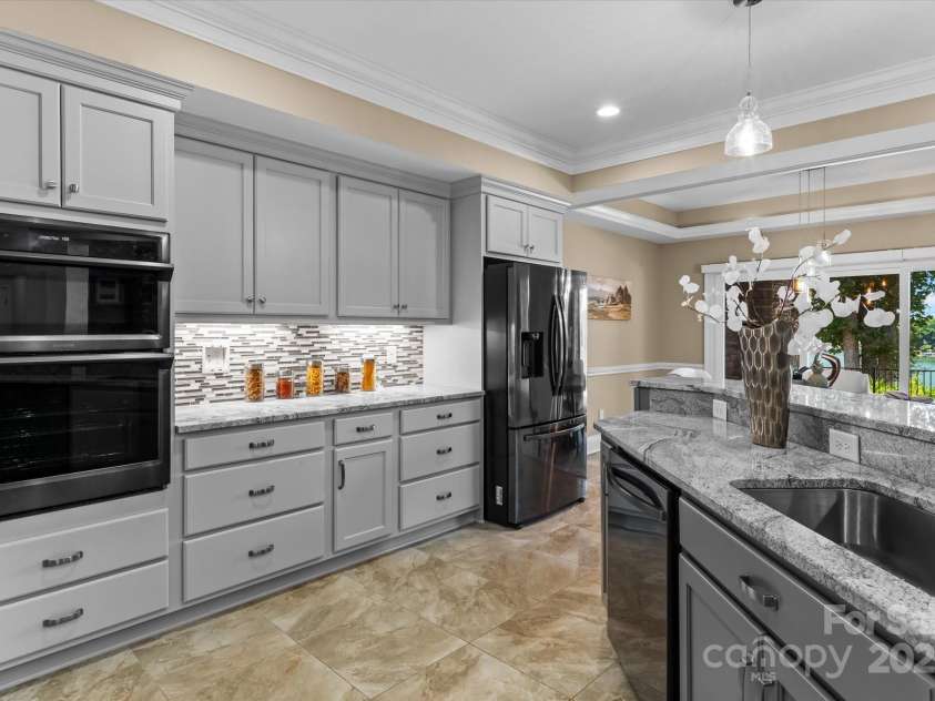 1122 Astoria Parkway, Catawba, NC 28609.  MLS# CAR4285552, YatesRealty ID 301. 