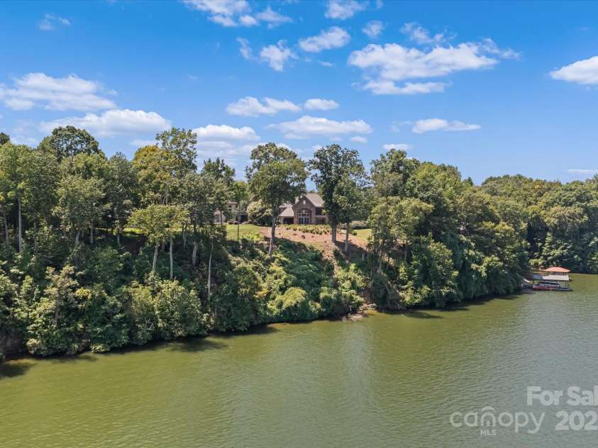 1122 Astoria Parkway, Catawba, NC 28609.  MLS# CAR4285552, YatesRealty ID 301. 