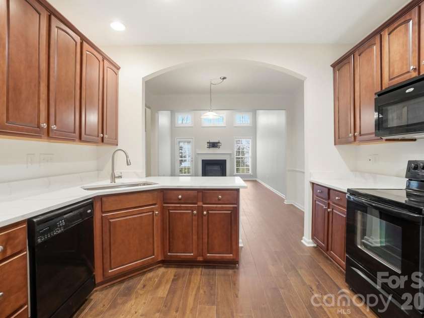 284 Garnet Court, Fort Mill, SC 29708.  MLS# CAR4341140, YatesRealty ID 3010. 