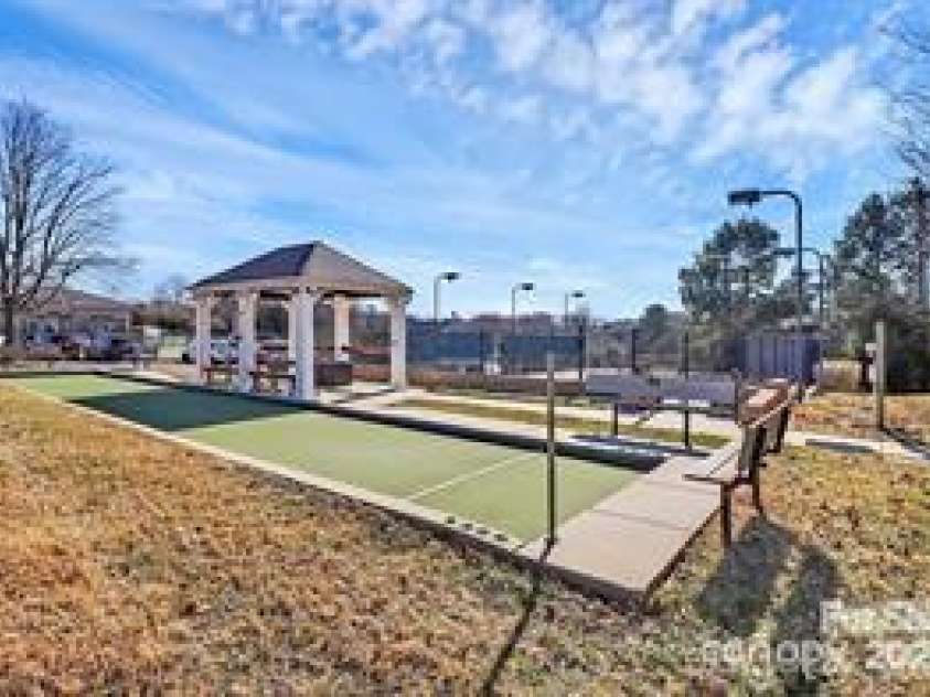 284 Garnet Court, Fort Mill, SC 29708.  MLS# CAR4341140, YatesRealty ID 3010. 