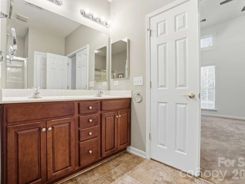 284 Garnet Court, Fort Mill, SC 29708.  MLS# CAR4341140, YatesRealty ID 3010. Primary Bathroom En Suite