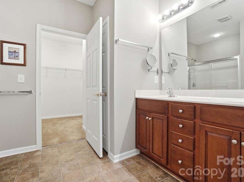 284 Garnet Court, Fort Mill, SC 29708.  MLS# CAR4341140, YatesRealty ID 3010. Primary Bathroom En Suite
