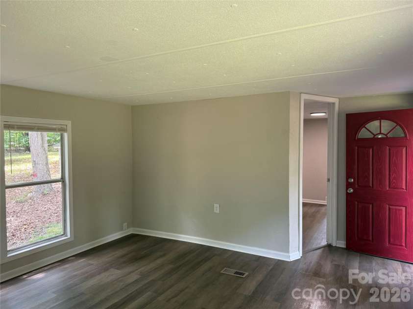 1140 Love Valley Road, Clover, SC 29710.  MLS# CAR4388929, YatesRealty ID 30100. 