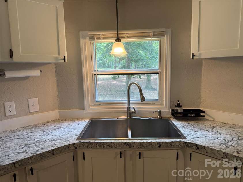 1140 Love Valley Road, Clover, SC 29710.  MLS# CAR4388929, YatesRealty ID 30100. 