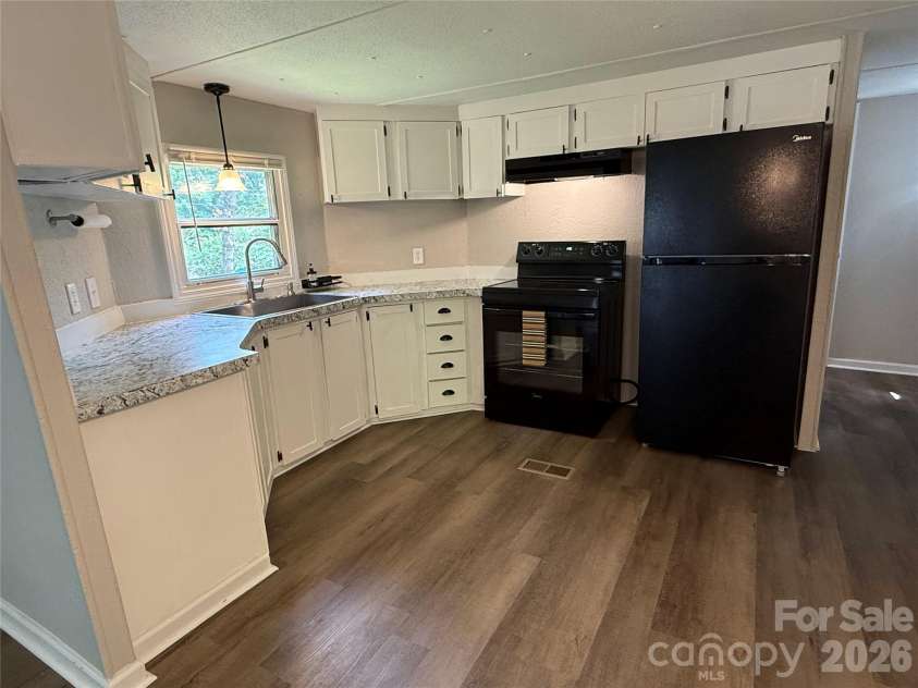 1140 Love Valley Road, Clover, SC 29710.  MLS# CAR4388929, YatesRealty ID 30100. 