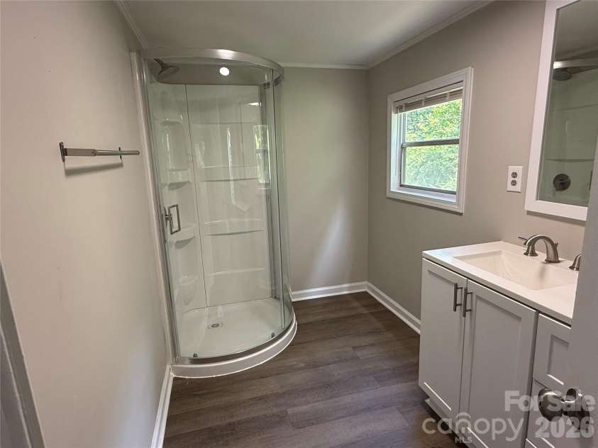 1140 Love Valley Road, Clover, SC 29710.  MLS# CAR4388929, YatesRealty ID 30100. Primary Bath