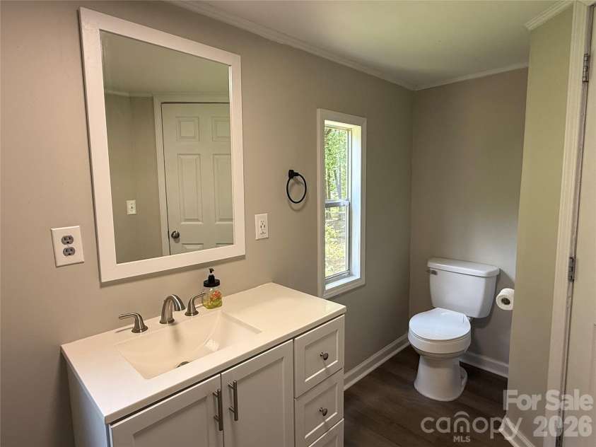 1140 Love Valley Road, Clover, SC 29710.  MLS# CAR4388929, YatesRealty ID 30100. Primary Bath