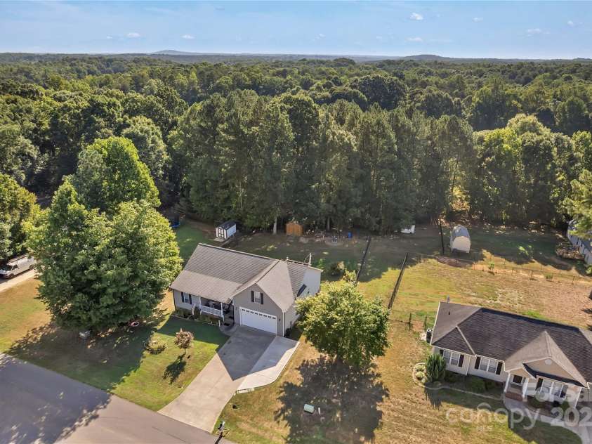 5108 Sawbill Lane, Gastonia, NC 28052.  MLS# CAR4285417, YatesRealty ID 30100. 