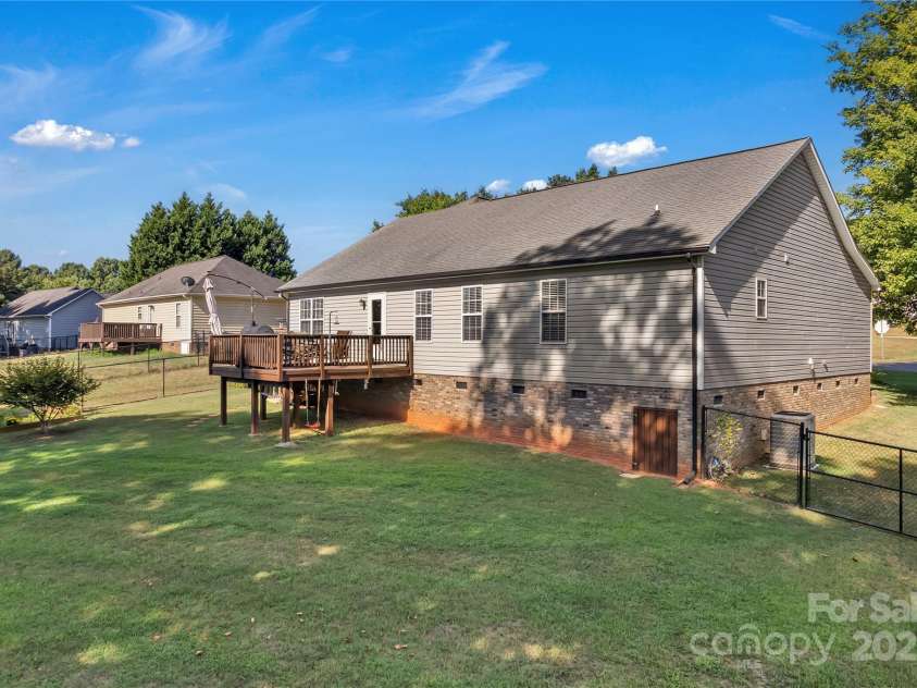 5108 Sawbill Lane, Gastonia, NC 28052.  MLS# CAR4285417, YatesRealty ID 30100. 
