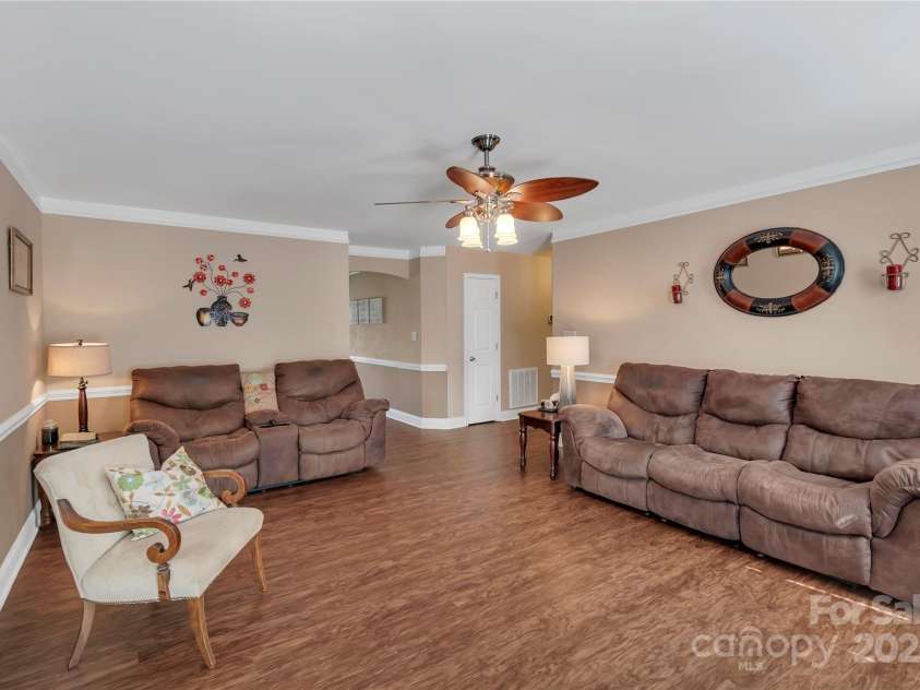 5108 Sawbill Lane, Gastonia, NC 28052.  MLS# CAR4285417, YatesRealty ID 30100. 