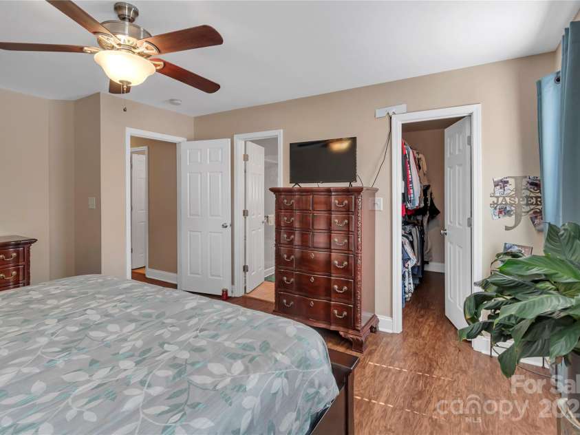 5108 Sawbill Lane, Gastonia, NC 28052.  MLS# CAR4285417, YatesRealty ID 30100. 