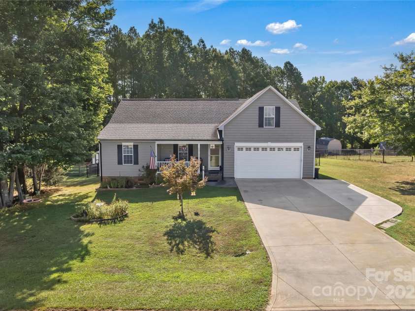 5108 Sawbill Lane, Gastonia, NC 28052.  MLS# CAR4285417, YatesRealty ID 30100. 