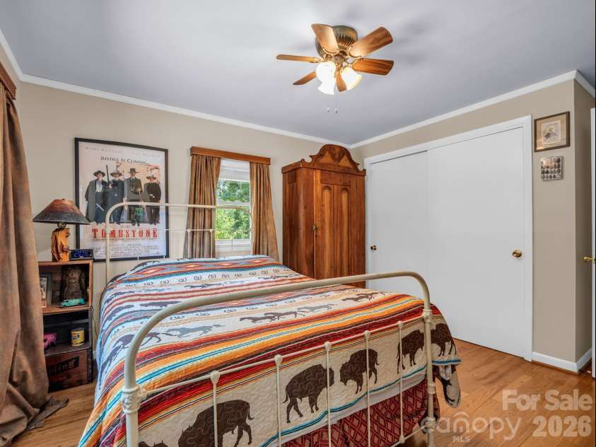 10 Deer Run Lane, Columbus, NC 28722.  MLS# CAR4392486, YatesRealty ID 30101. Guest bedroom