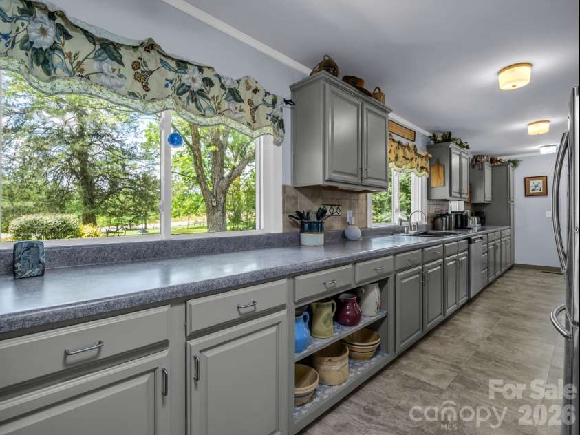 10 Deer Run Lane, Columbus, NC 28722.  MLS# CAR4392486, YatesRealty ID 30101. Kitchen has plenty of counter space