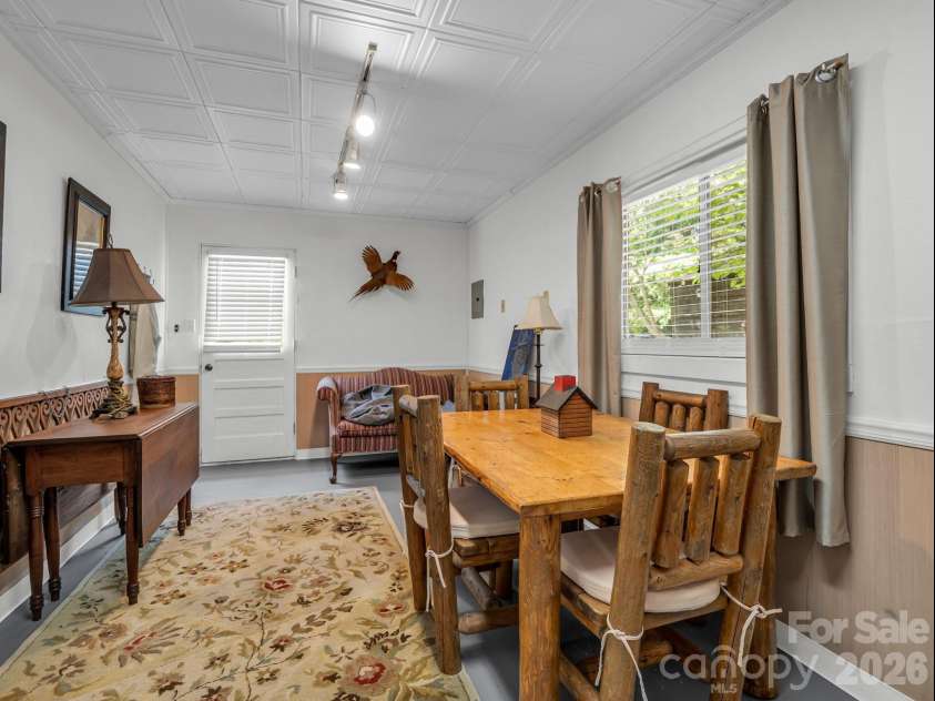 10 Deer Run Lane, Columbus, NC 28722.  MLS# CAR4392486, YatesRealty ID 30101. Looking toward the front door of the detached studio