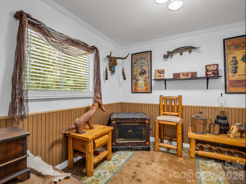 10 Deer Run Lane, Columbus, NC 28722.  MLS# CAR4392486, YatesRealty ID 30101. Studio in the detached garage