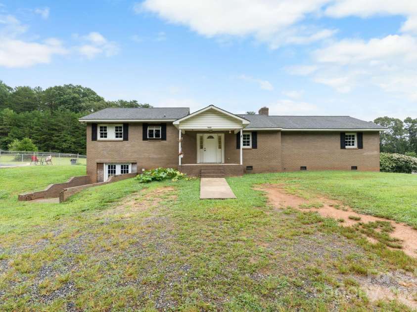1660 High Meadow Lane, Newton, NC 28658.  MLS# CAR4287033, YatesRealty ID 30101. 