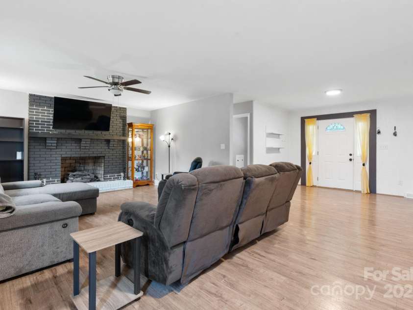 1660 High Meadow Lane, Newton, NC 28658.  MLS# CAR4287033, YatesRealty ID 30101. 