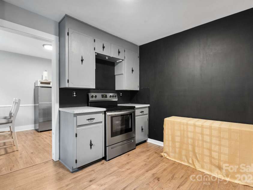 1660 High Meadow Lane, Newton, NC 28658.  MLS# CAR4287033, YatesRealty ID 30101. 