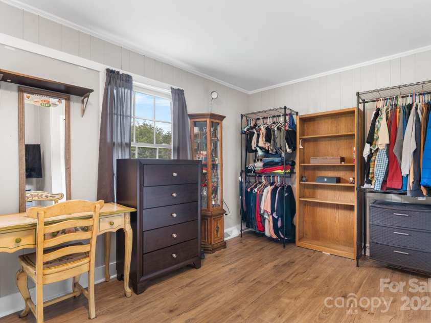 1660 High Meadow Lane, Newton, NC 28658.  MLS# CAR4287033, YatesRealty ID 30101. 