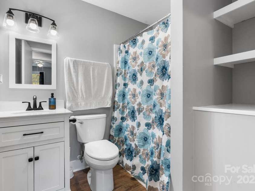 1660 High Meadow Lane, Newton, NC 28658.  MLS# CAR4287033, YatesRealty ID 30101. 