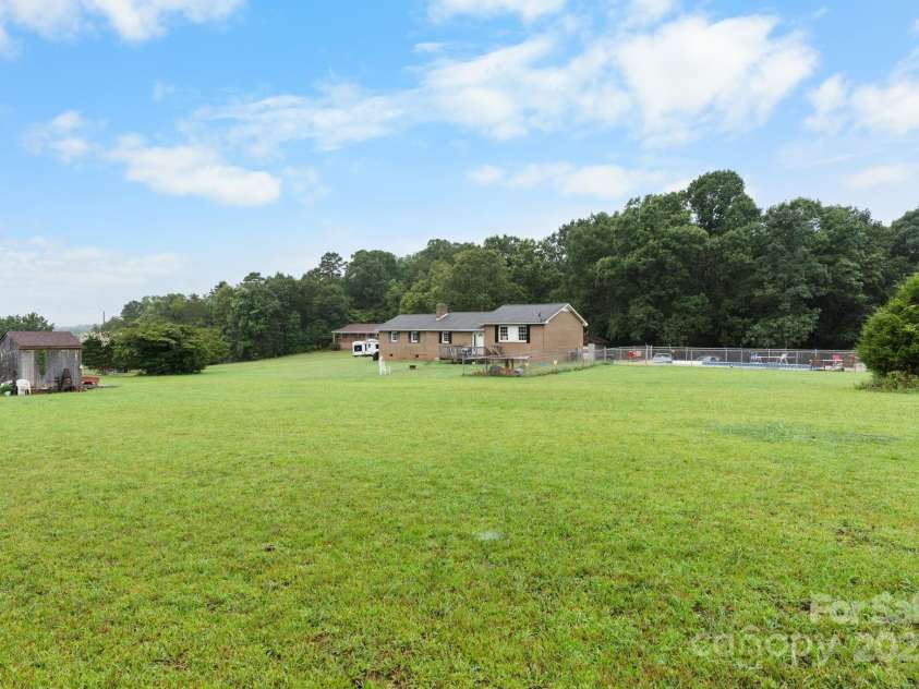 1660 High Meadow Lane, Newton, NC 28658.  MLS# CAR4287033, YatesRealty ID 30101. 