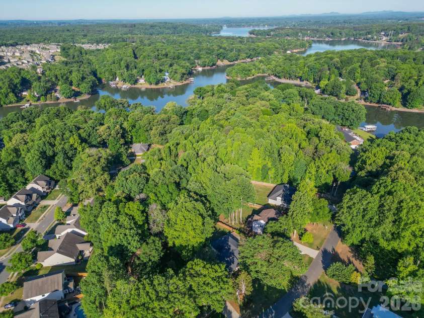10112 Withers Road, Charlotte, NC 28278.  MLS# CAR4392504, YatesRealty ID 30102. 