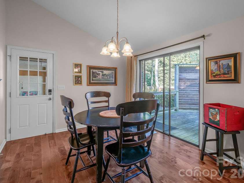 10112 Withers Road, Charlotte, NC 28278.  MLS# CAR4392504, YatesRealty ID 30102. 