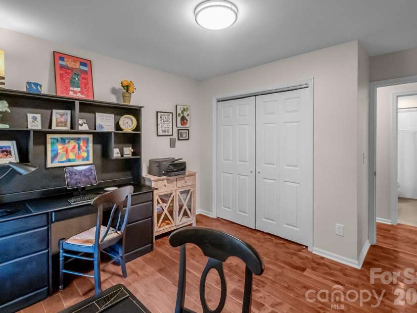 10112 Withers Road, Charlotte, NC 28278.  MLS# CAR4392504, YatesRealty ID 30102. 