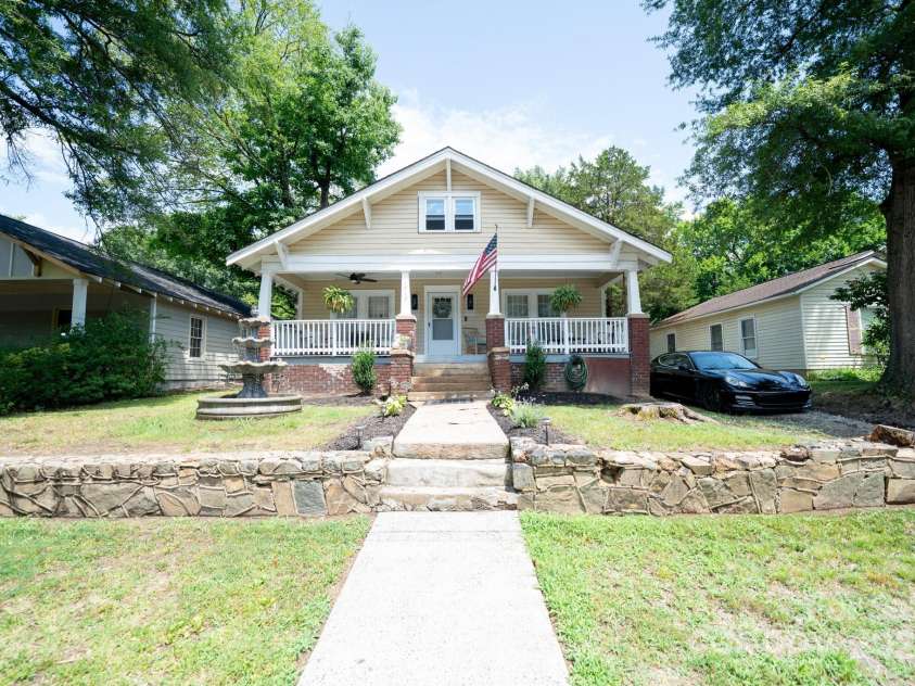 1712 Umstead Street, Charlotte, NC 28205.  MLS# CAR4274346, YatesRealty ID 30104. 1712 Umstead Street View