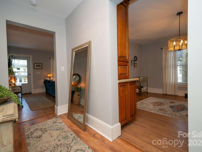 1712 Umstead Street, Charlotte, NC 28205.  MLS# CAR4274346, YatesRealty ID 30104. 