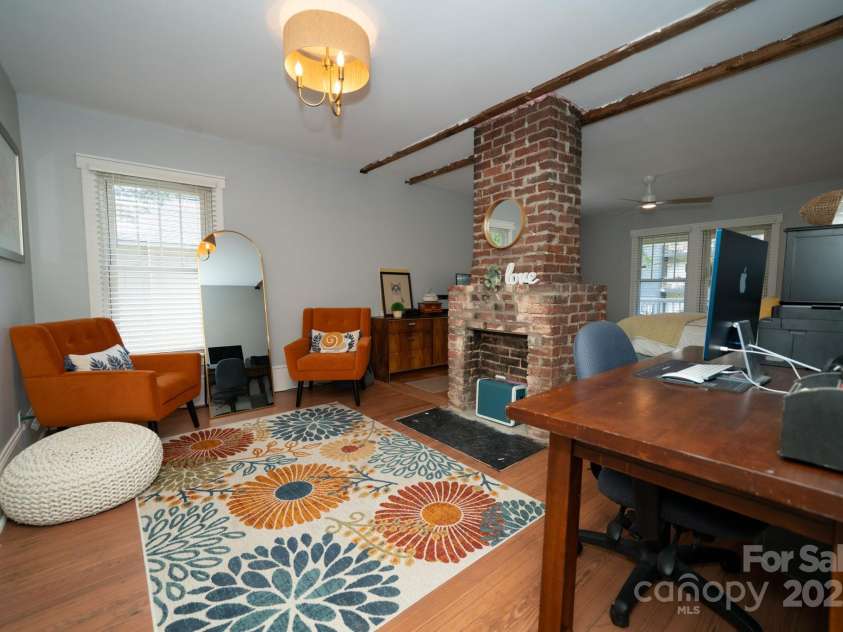 1712 Umstead Street, Charlotte, NC 28205.  MLS# CAR4274346, YatesRealty ID 30104. Current Primary Bedroom