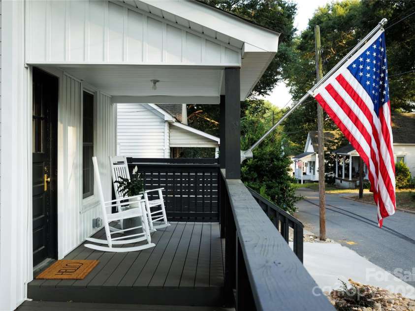 452 Harris Street, Concord, NC 28025.  MLS# CAR4285536, YatesRealty ID 30106. 