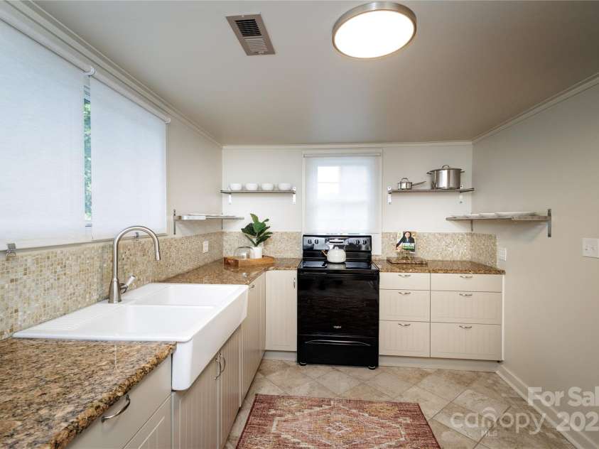 452 Harris Street, Concord, NC 28025.  MLS# CAR4285536, YatesRealty ID 30106. 