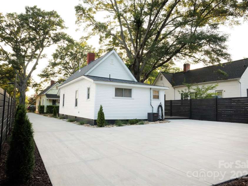 452 Harris Street, Concord, NC 28025.  MLS# CAR4285536, YatesRealty ID 30106. 