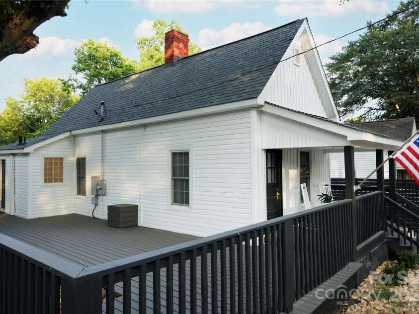 452 Harris Street, Concord, NC 28025.  MLS# CAR4285536, YatesRealty ID 30106. 