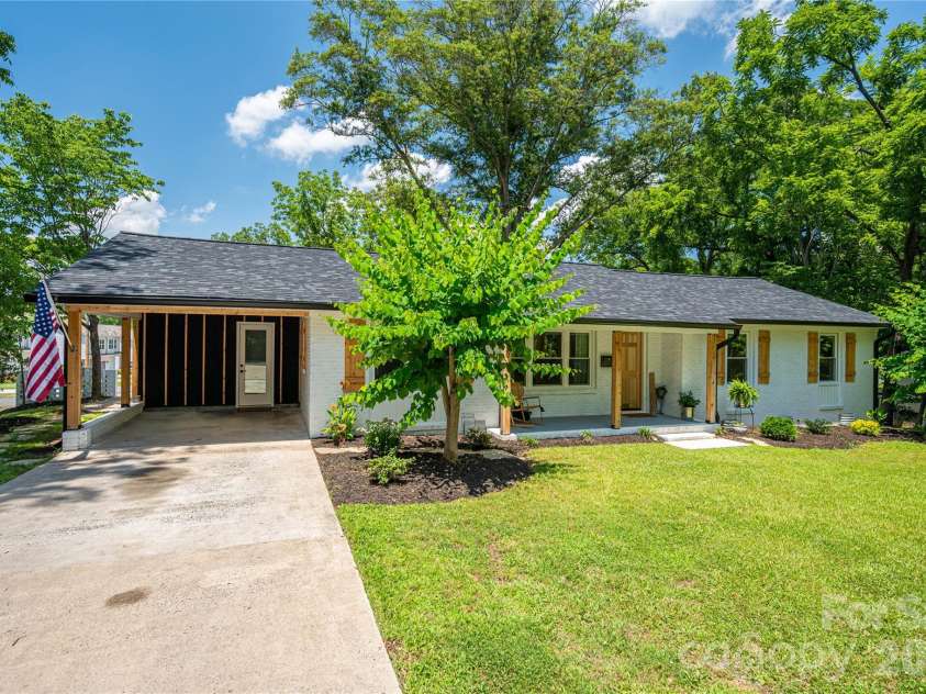 220 Lackey Street, Kings Mountain, NC 28086.  MLS# CAR4393044, YatesRealty ID 30108. 