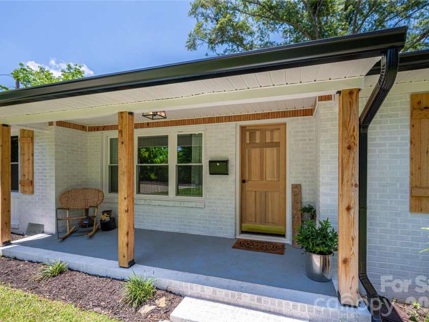 220 Lackey Street, Kings Mountain, NC 28086.  MLS# CAR4393044, YatesRealty ID 30108. 