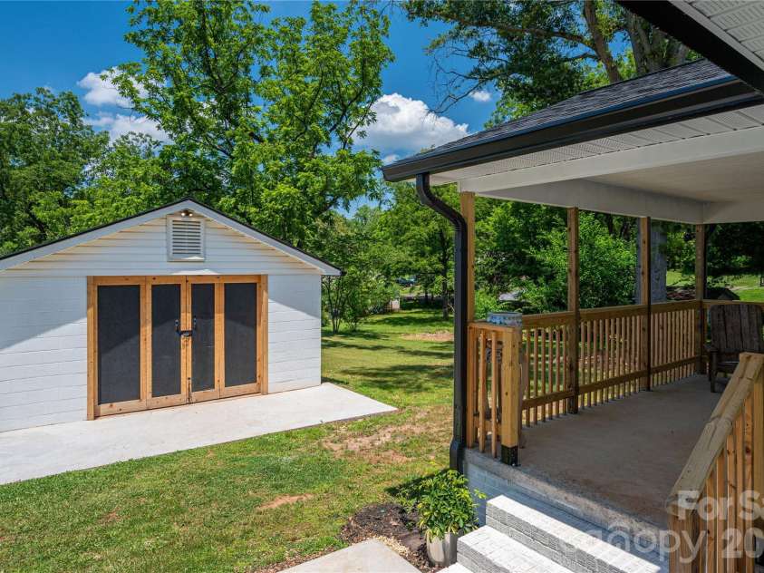 220 Lackey Street, Kings Mountain, NC 28086.  MLS# CAR4393044, YatesRealty ID 30108. 
